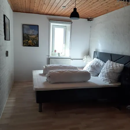 Hyggeligt Hus Pa Landet